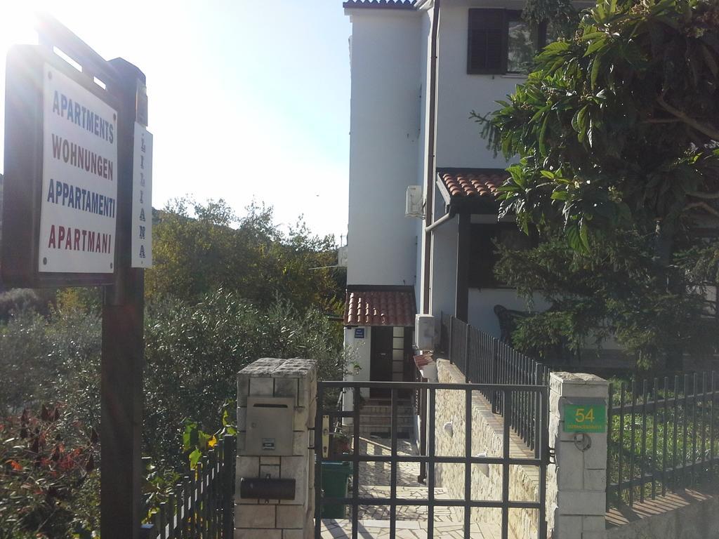 Apartments Liliana Pula Luaran gambar
