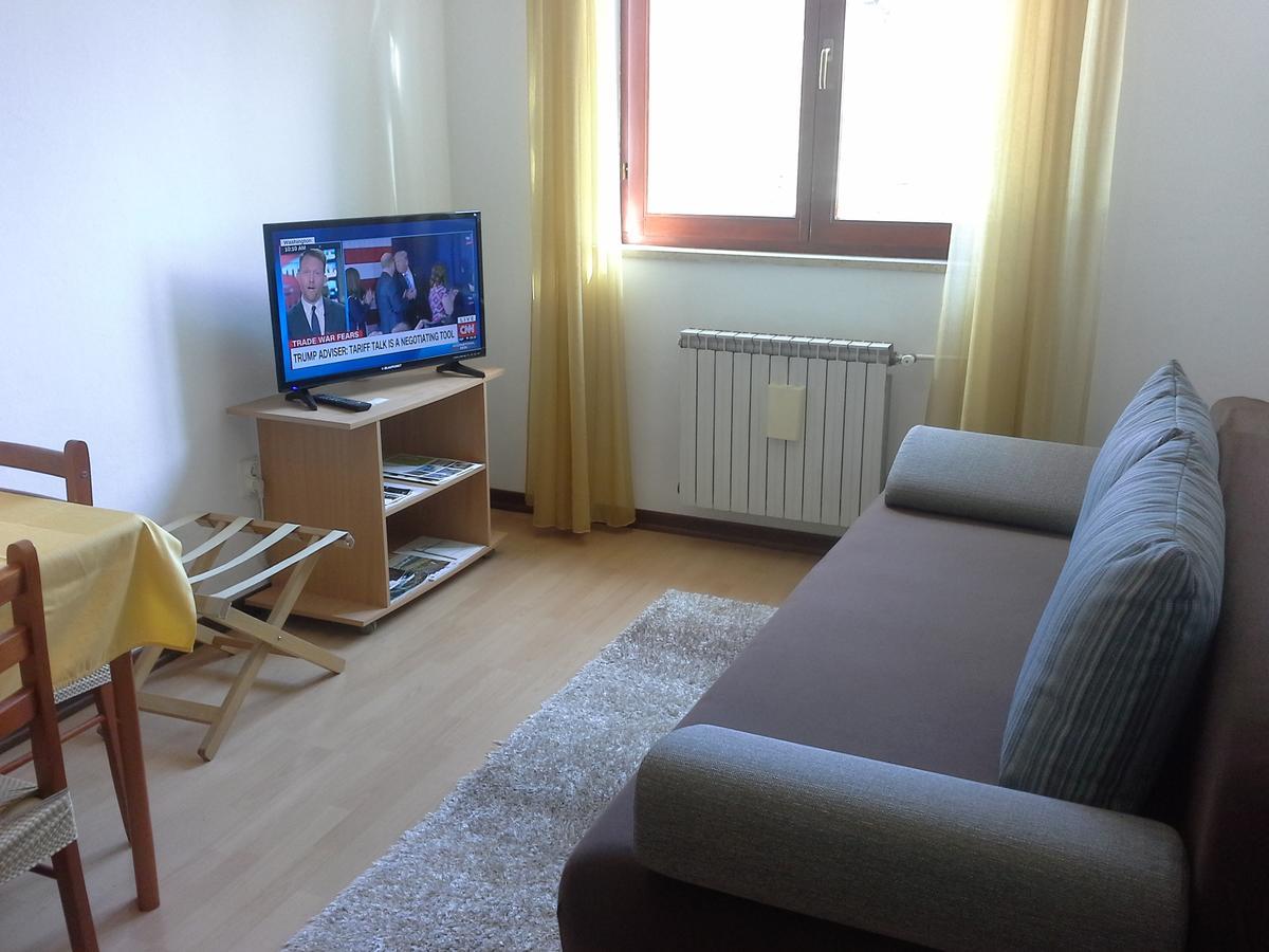 Apartments Liliana Pula Luaran gambar